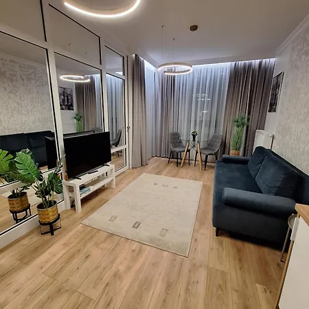Heartbeat Studio, Center דירה ורשה