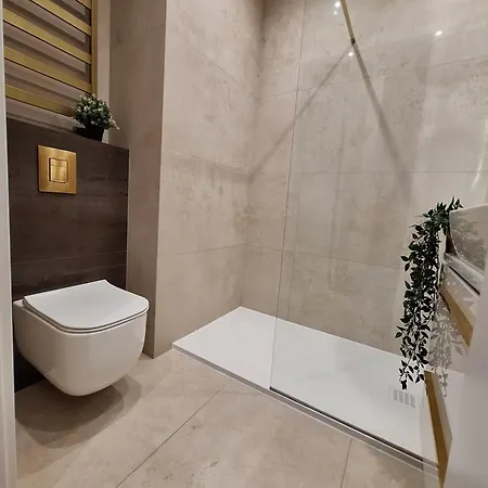 Heartbeat Studio, Center