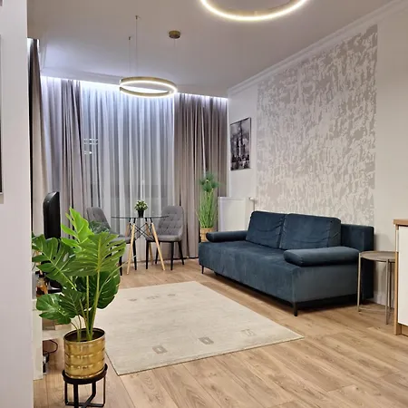 Heartbeat Studio, Center *